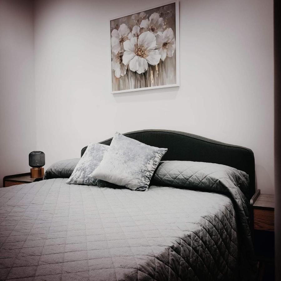 Piazza Vittoria Apartment Carini Extérieur photo